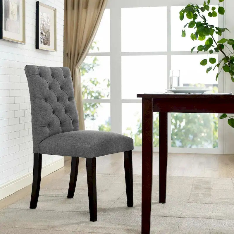 Chaise de salle à manger en tissu capitonné